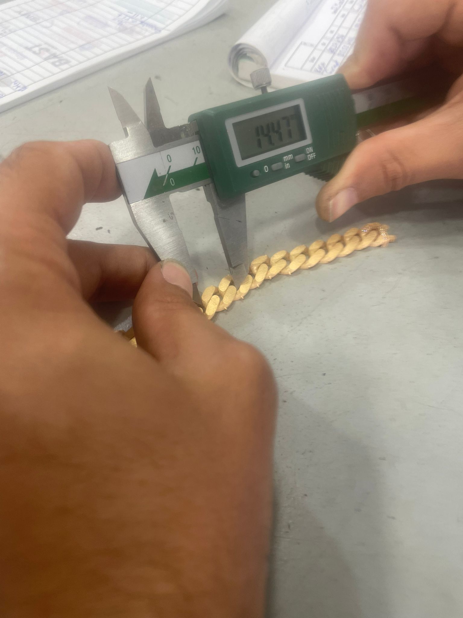 11mm gourmet bracelet-cuban chain 3D print model_5