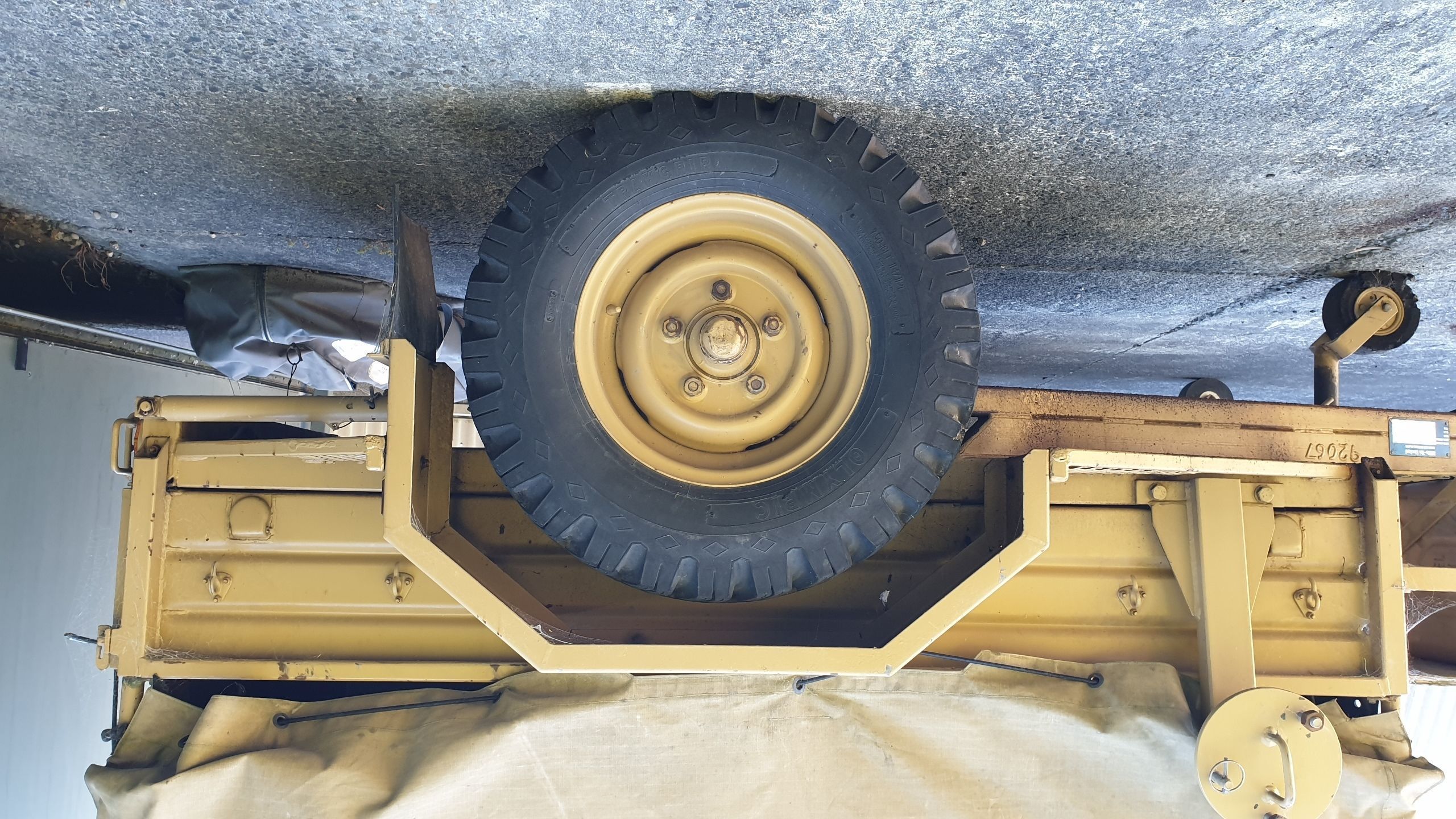 Military trailer with open bed and canopy - New Zealand Military 3D print model_9