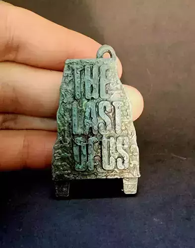 THE LAST OF US KEYCHAIN Free 3D print model