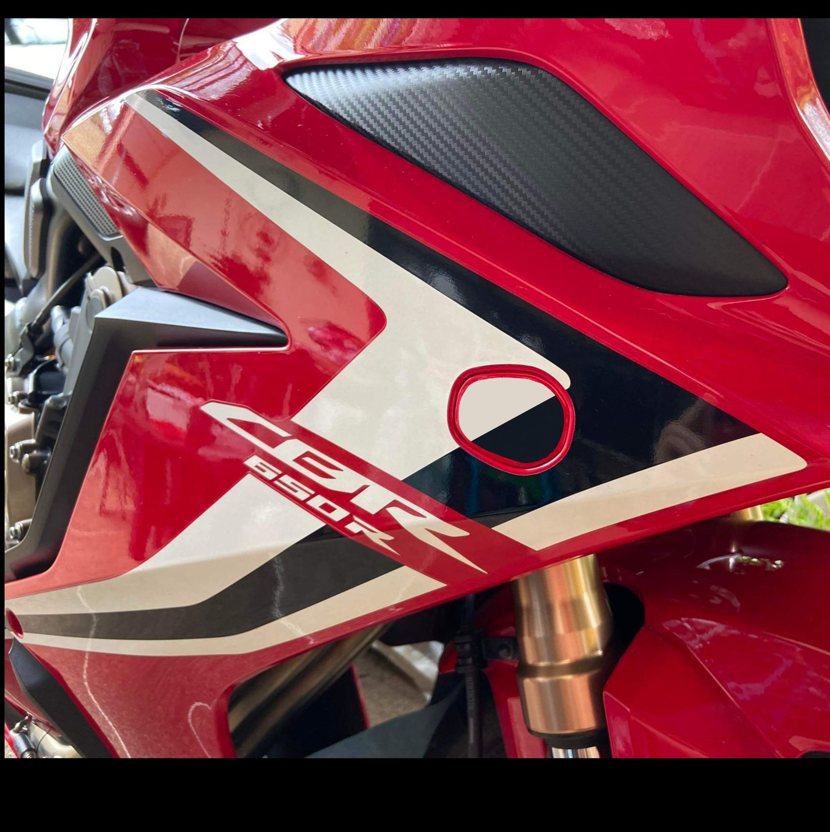 Honda cbr 650r front turn signal cover 3D print model_7