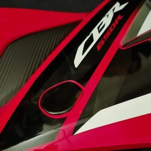 Honda cbr 650r front turn signal cover 3D print model_5
