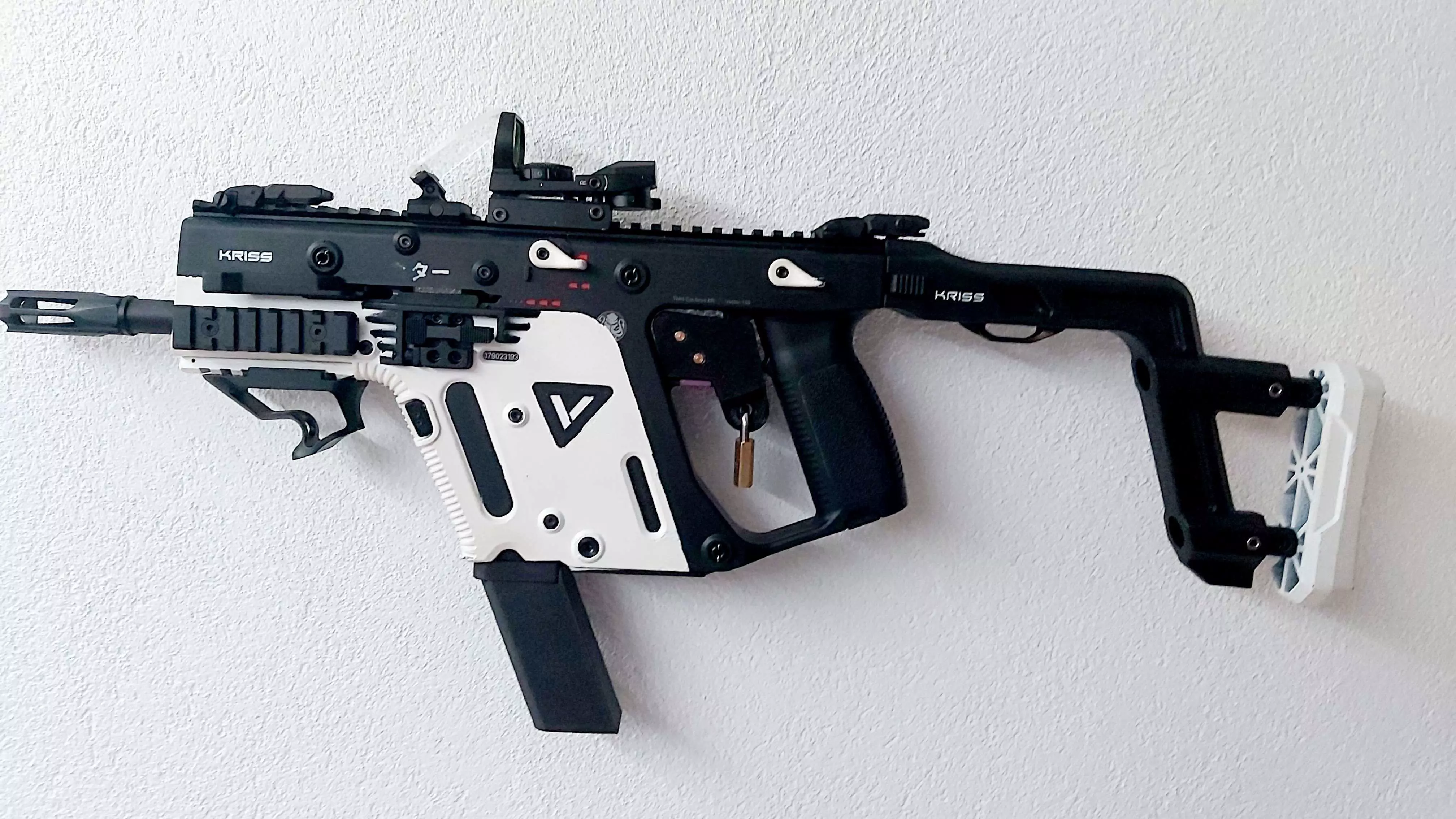 Airsoft Krytac Kriss Vector Wall Mount and Trigger Lock 3D print model_0