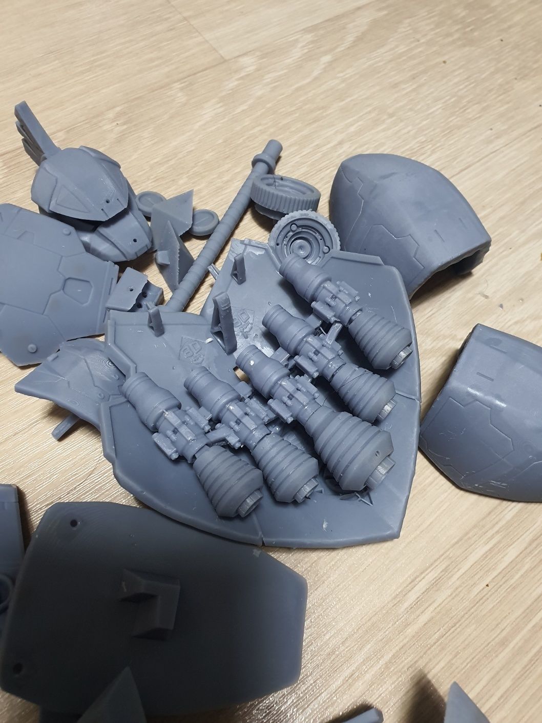 GELGOOG robot holding sword and shield 3D print model_10