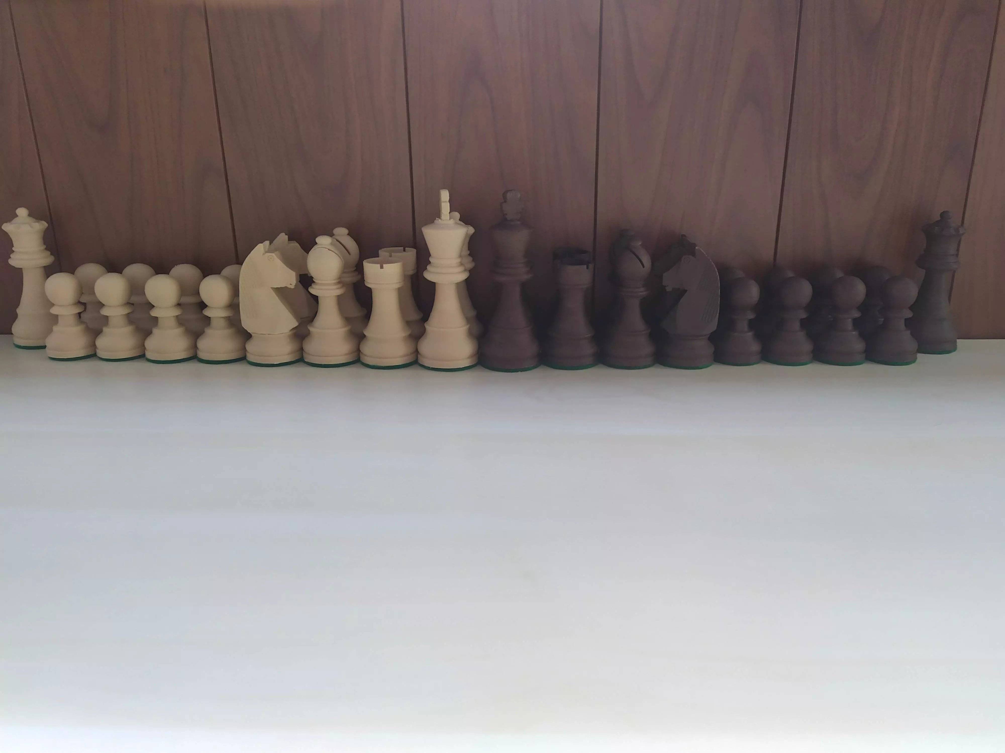 Weighted Staunton DGT Chess Set 3D print model_0