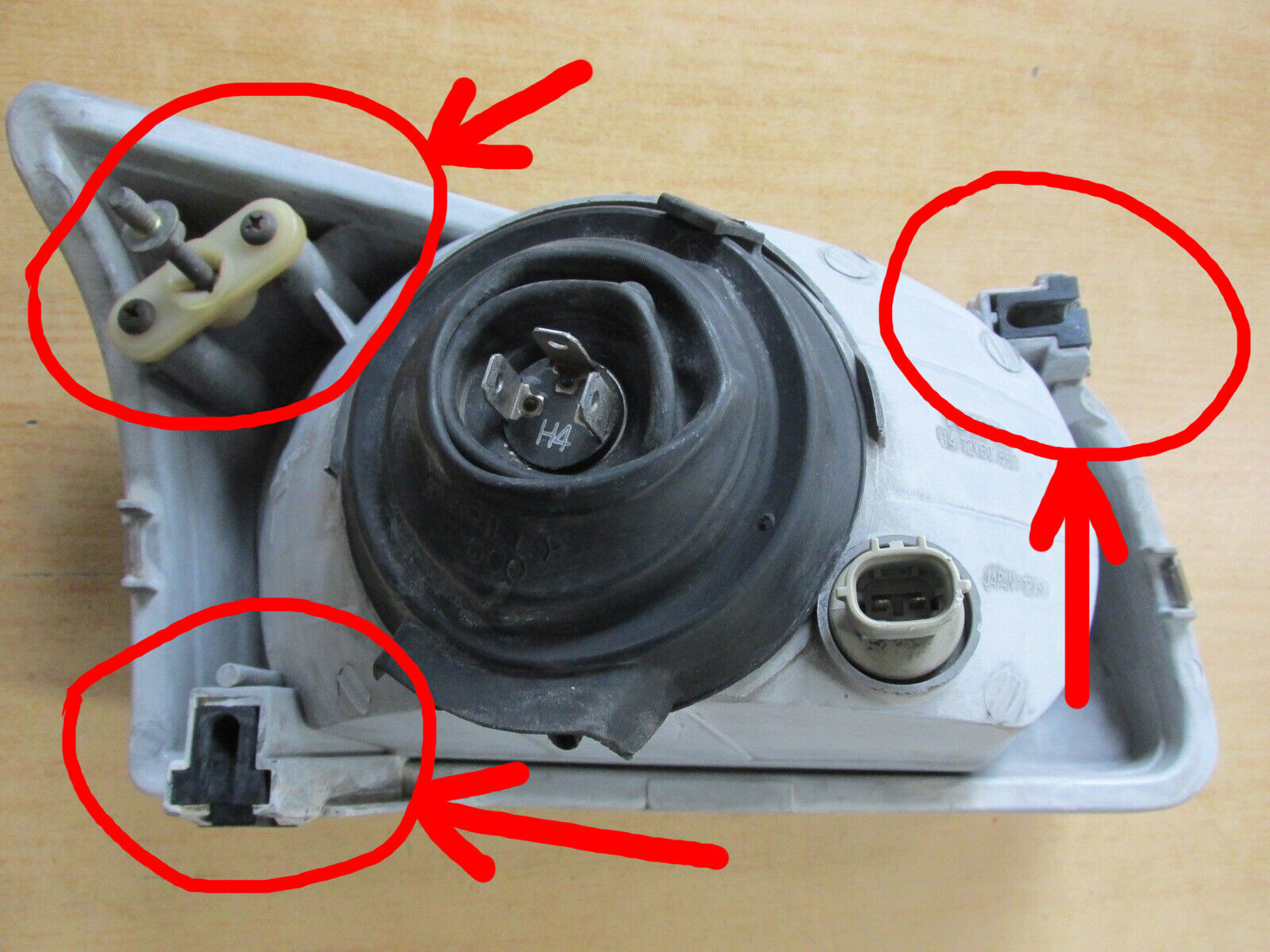 Toyota Starlet EP91 Glanza headlight clips adjusters 3D print model_1