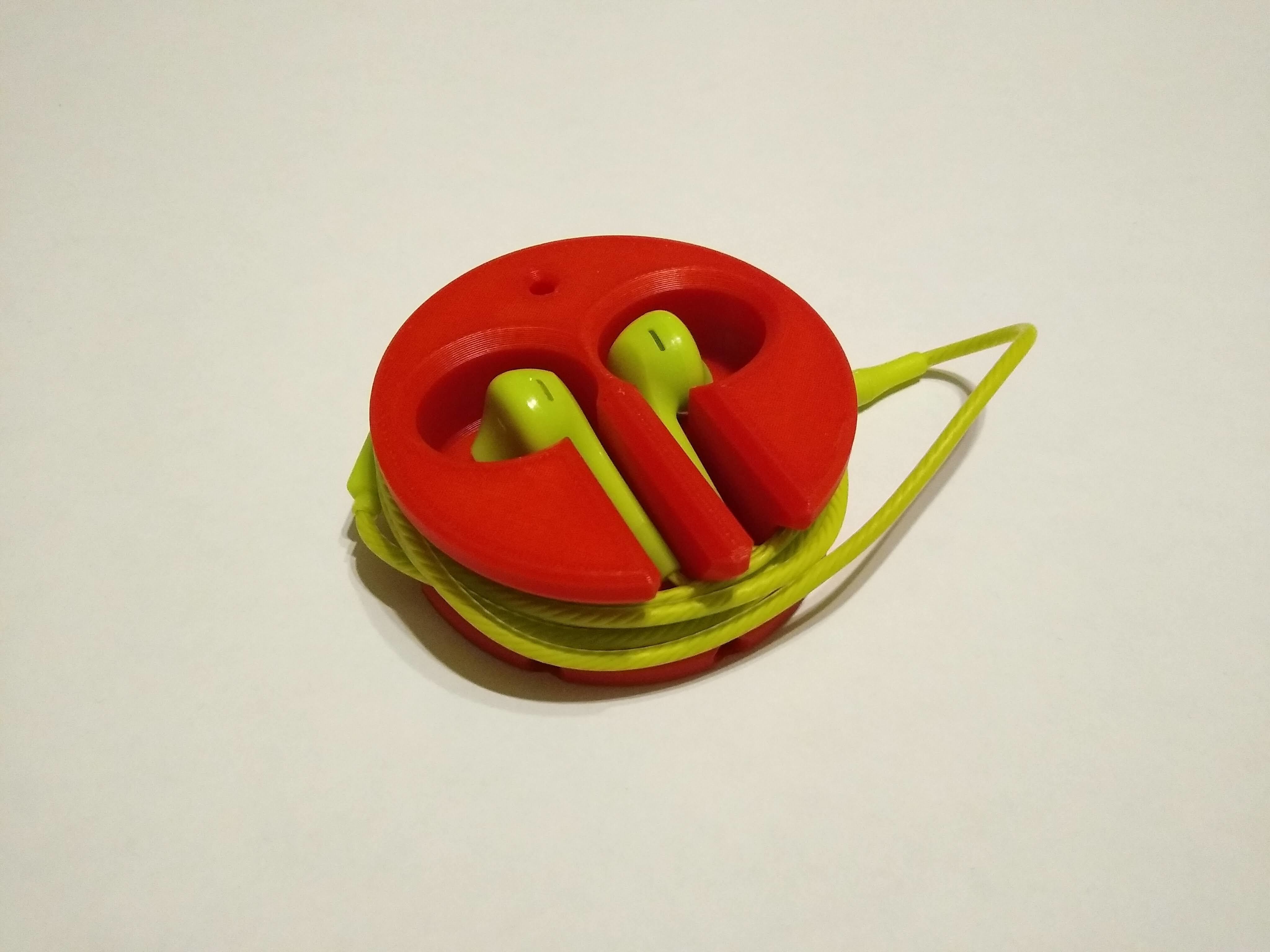 Wired Earbud Holder Free 3D print model_3