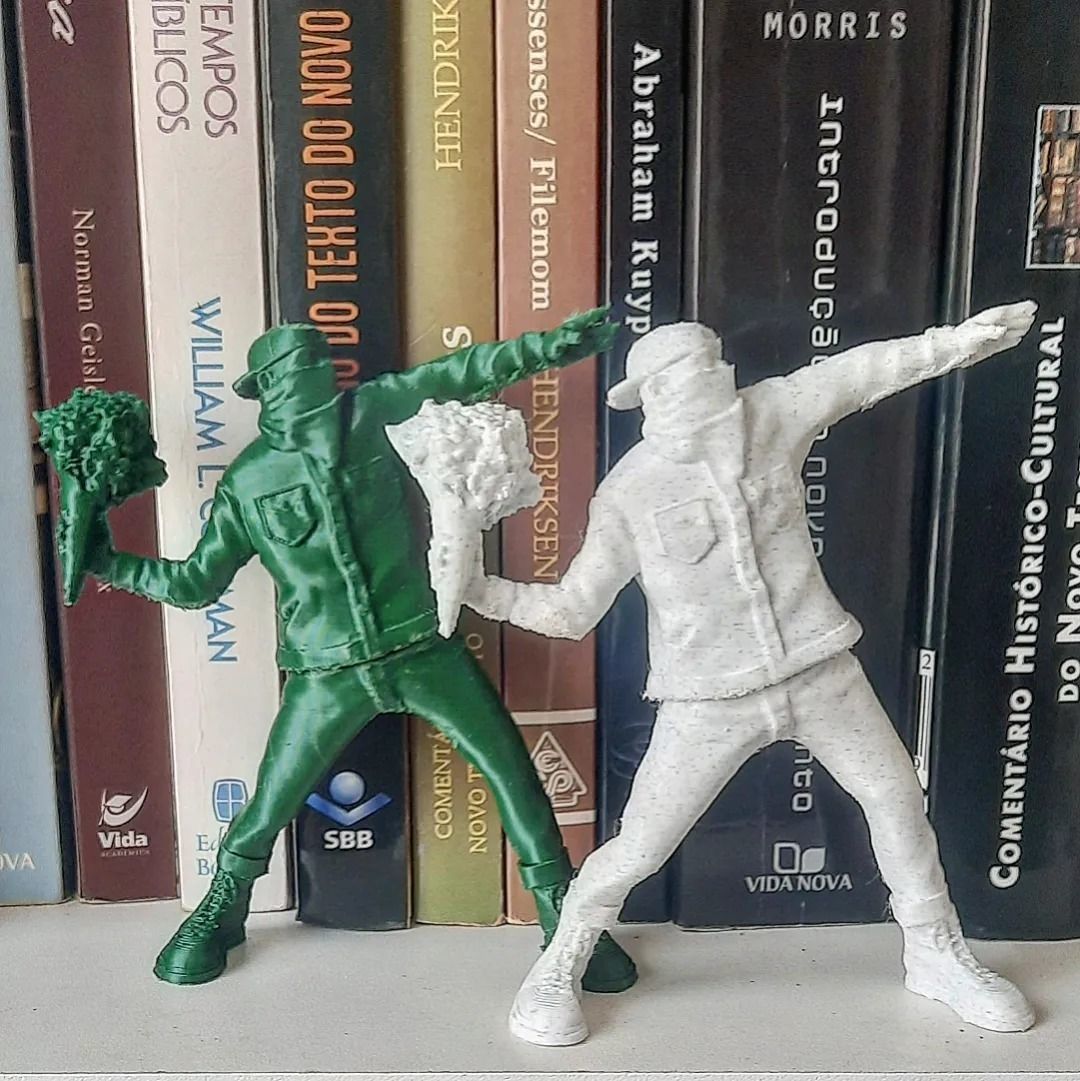 BOMBERMAN BANKSY POP ART STREET ART GRAFITTI  3D print model_1