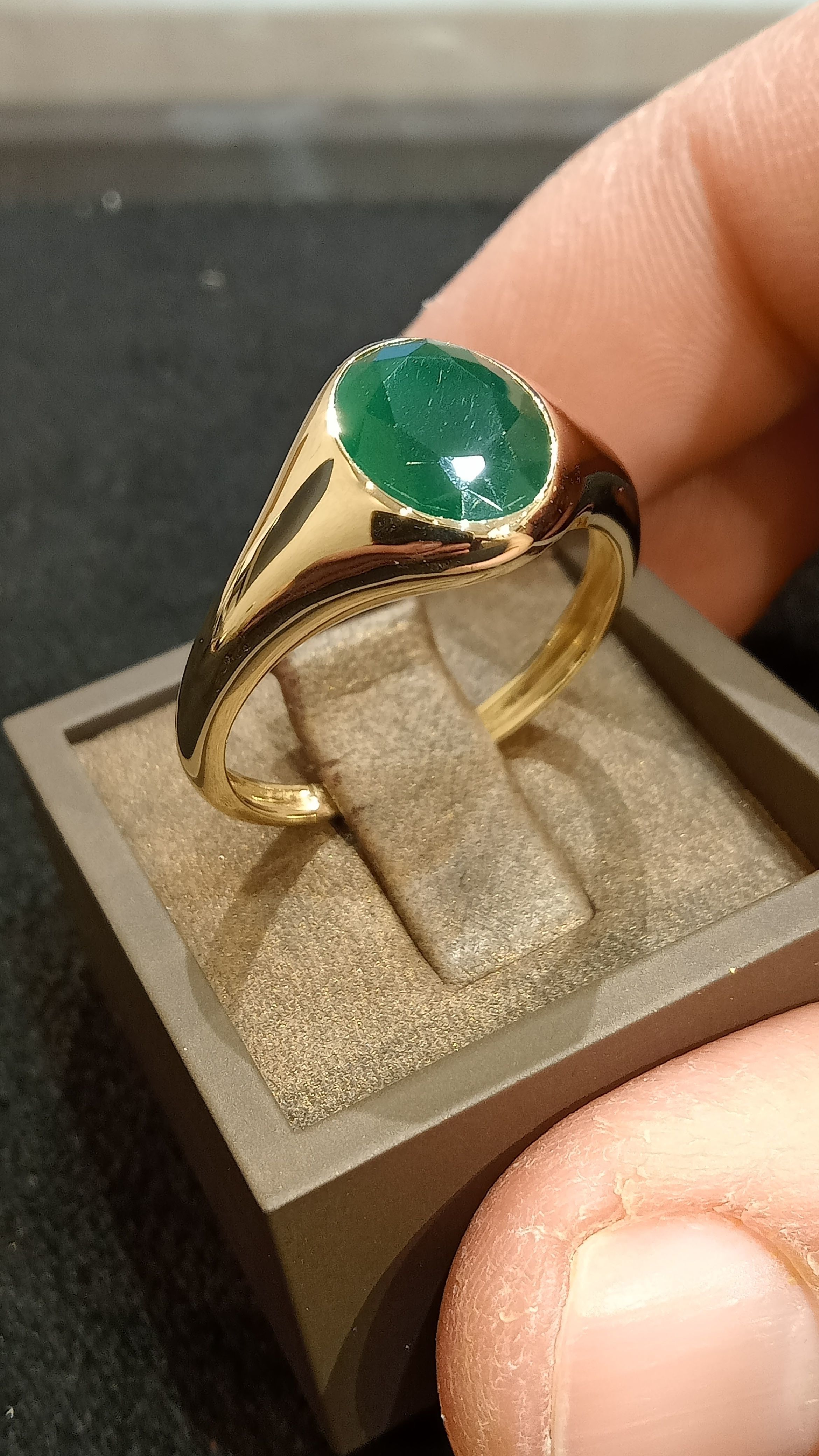 Simple signet ring 3D print model_14