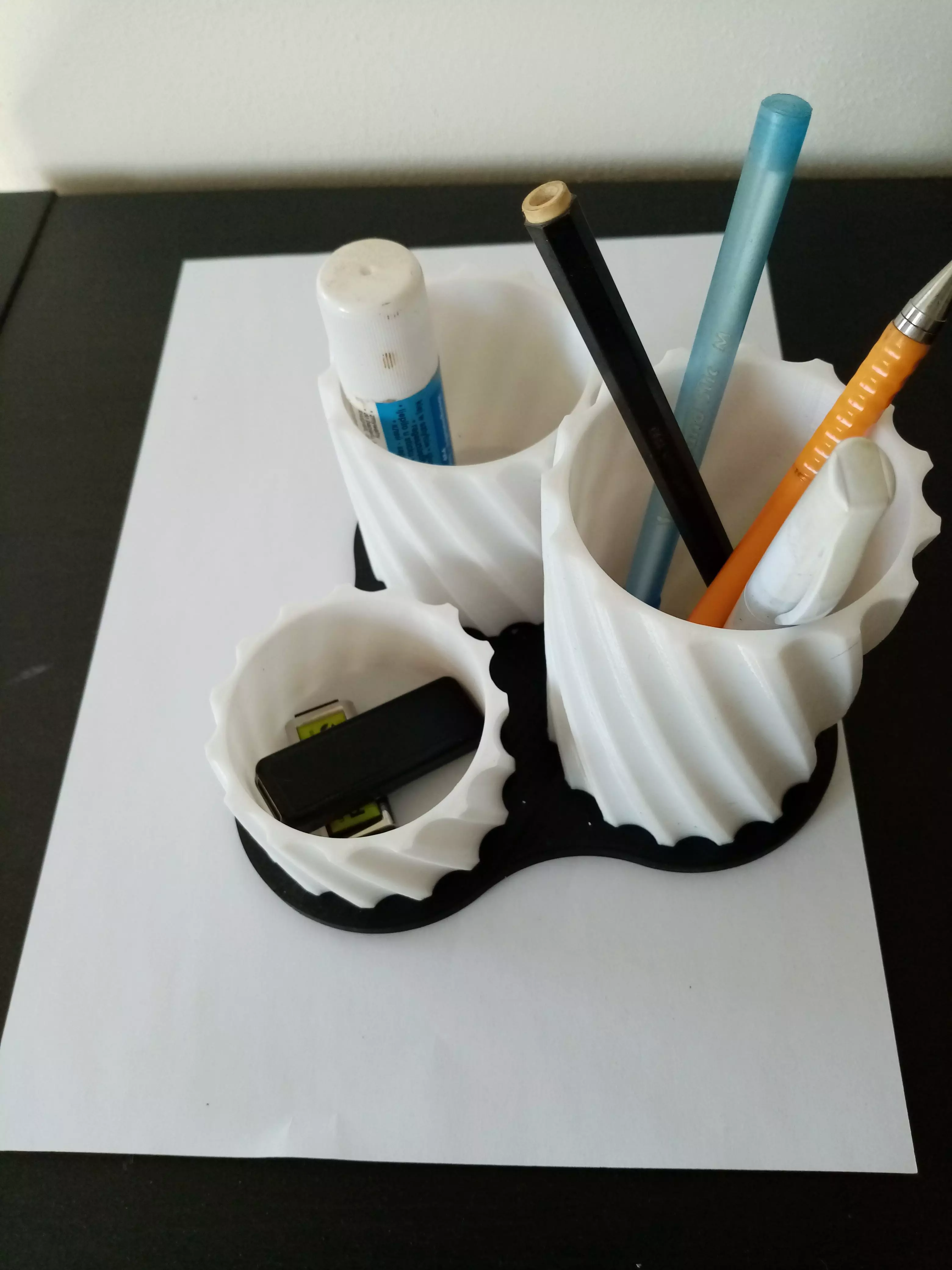 Pencil holder rebuildable easy print 3D print model