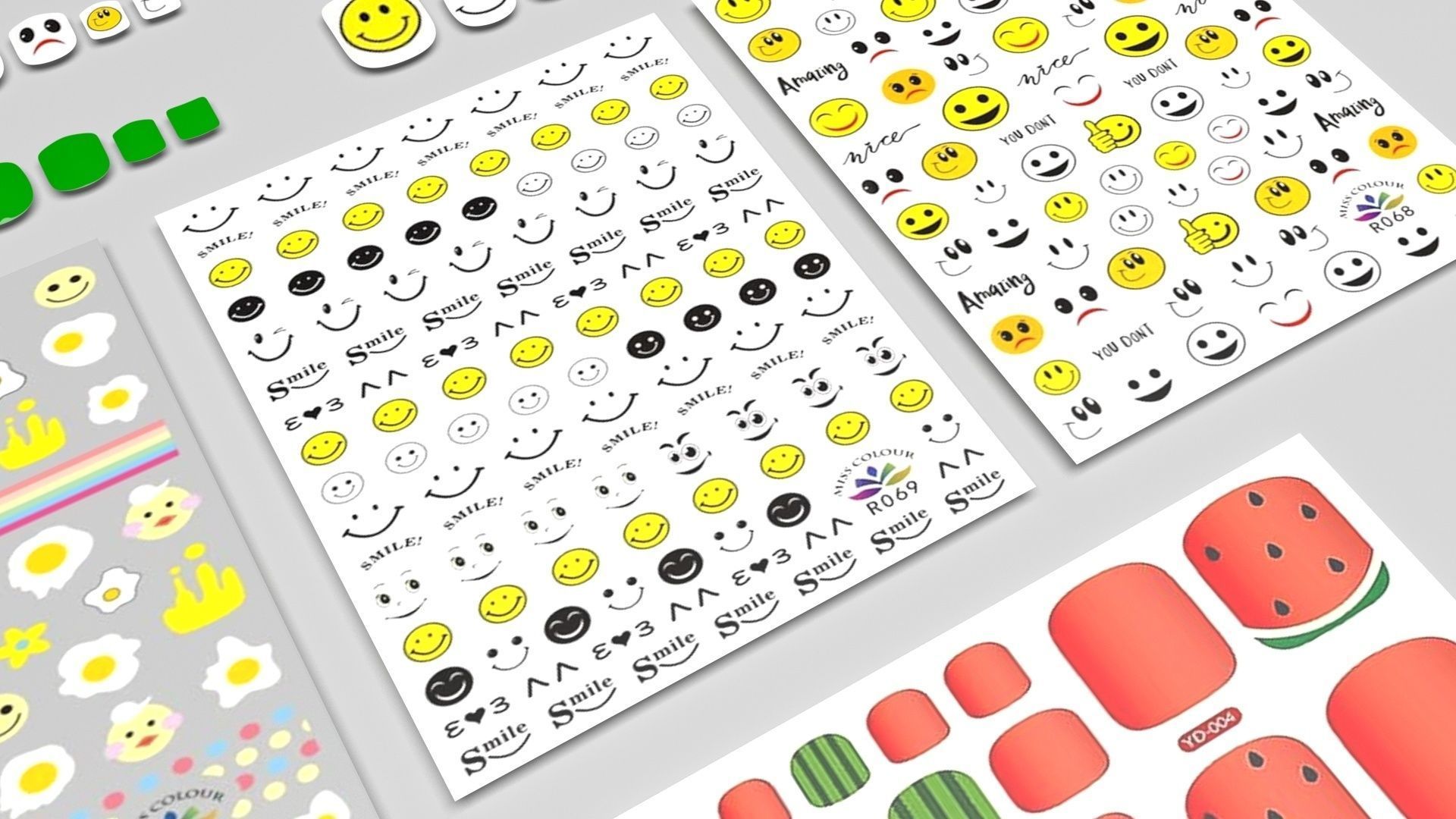 Artificial Foot Nails With Stickers and Nail Palettes Set 3D model_20