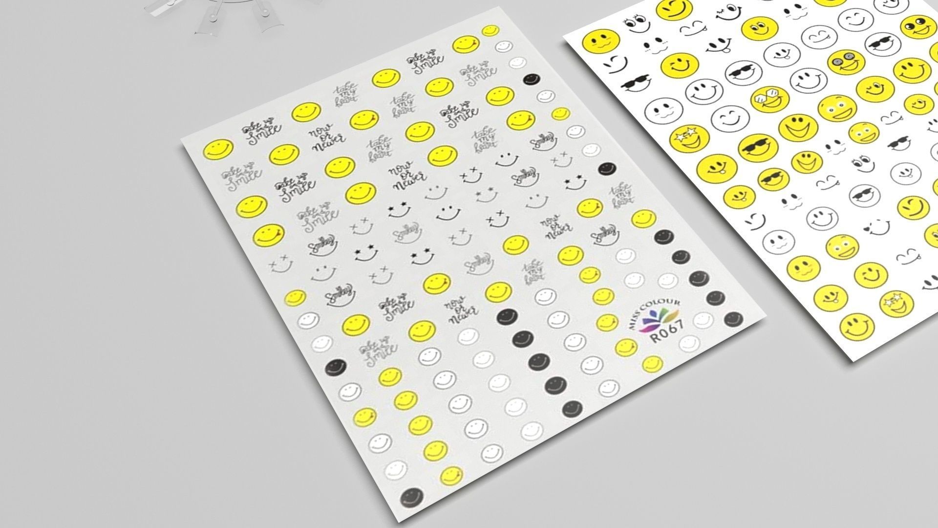 Artificial Foot Nails With Stickers and Nail Palettes Set 3D model_15