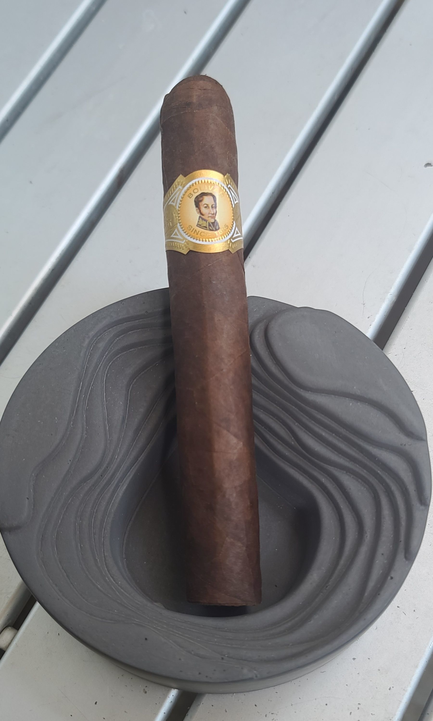 Geometry Cigar Cigarette Ashtray 3D print model_9
