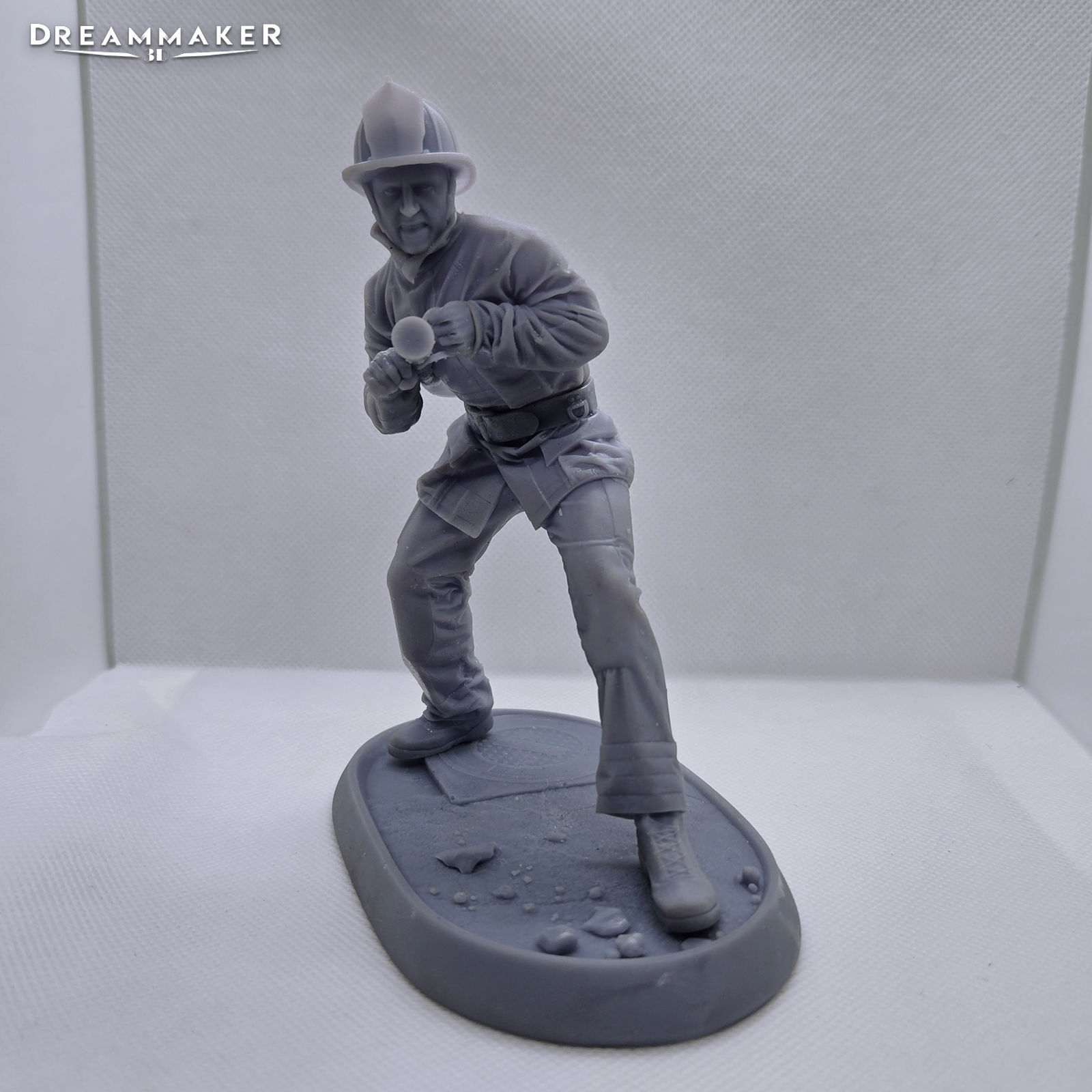 Firefighter in Action 3D print model_10