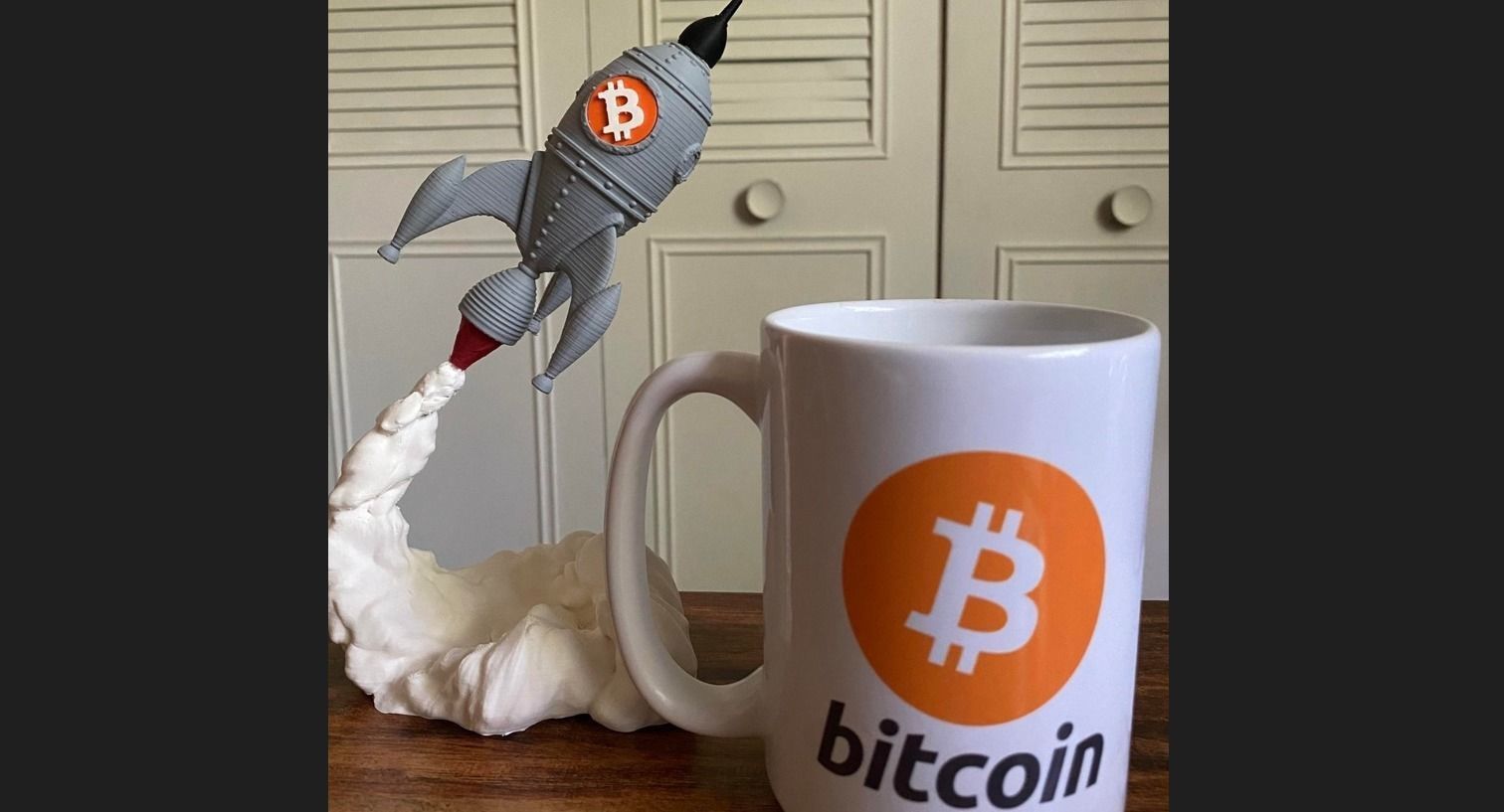 Bitcoin Rocket To The Moon 3D print model_10