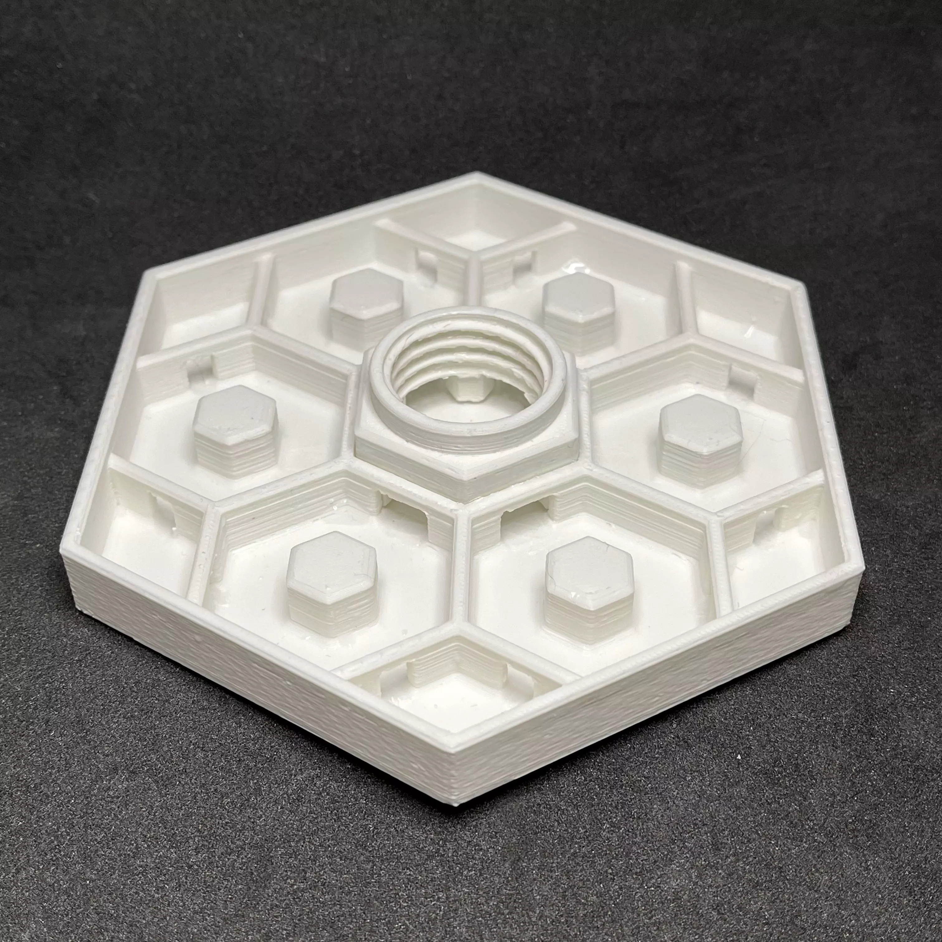 The BeeSpar Self Refilling Bee Water Tray 3D print model