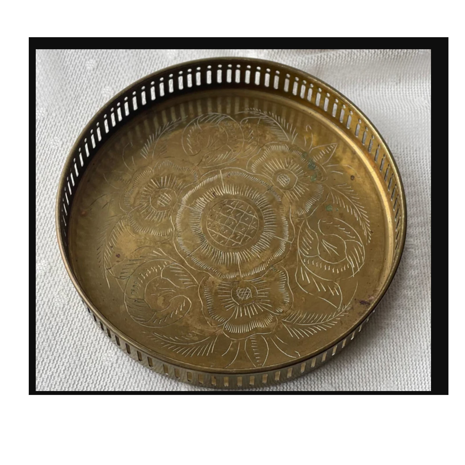 8 Brass Round Rose Etched Decorative Tray 3D model_1
