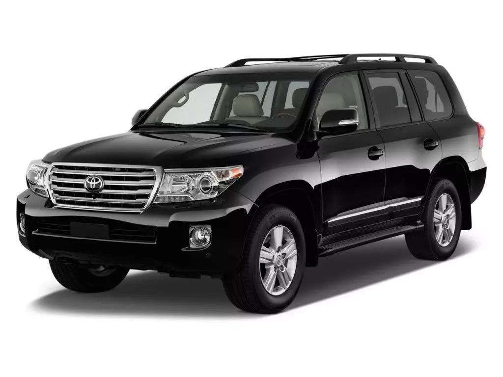 Toyota Land Cruiser LC200 2013 Low-poly 3D model