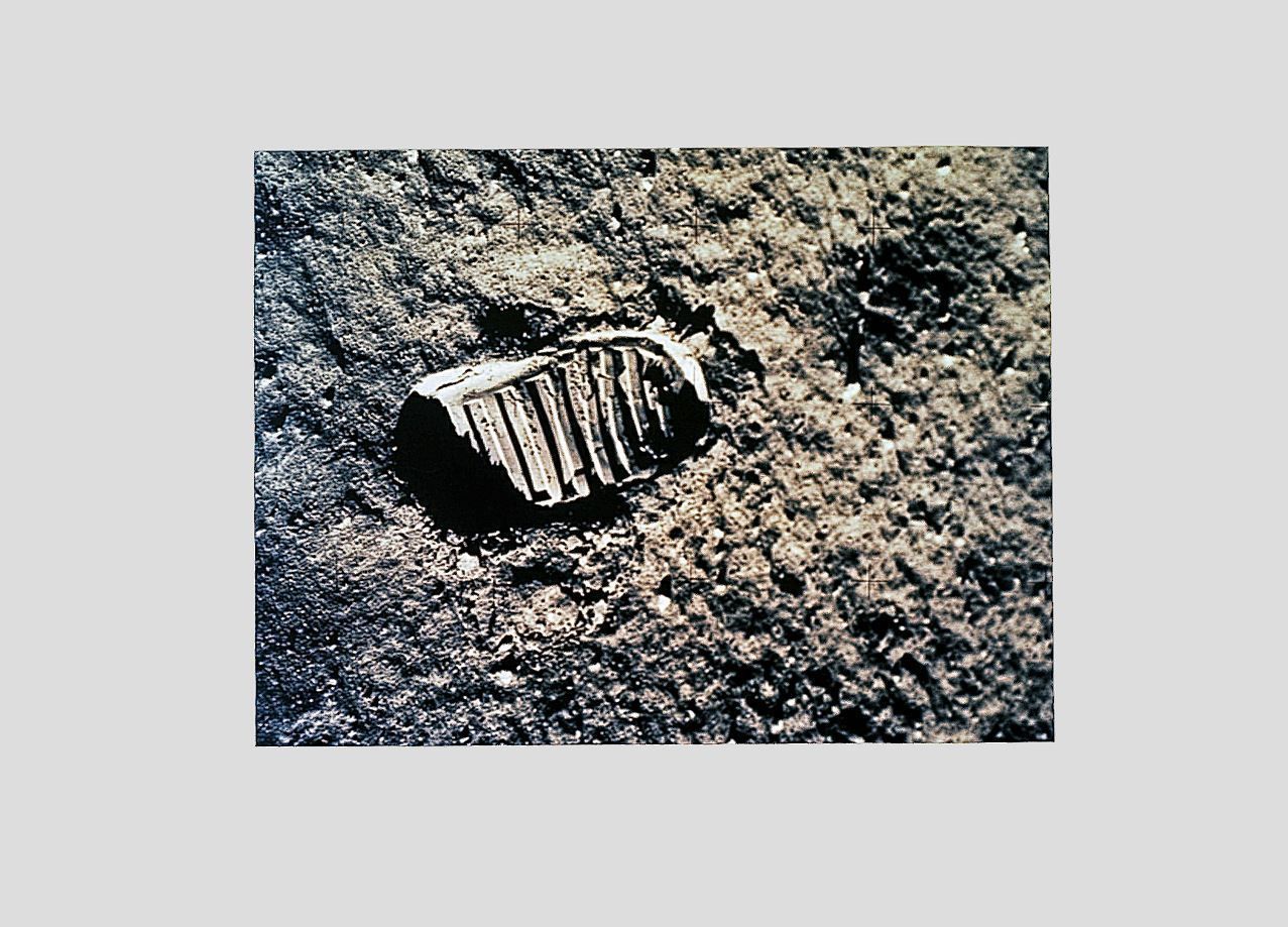 Astronaut footprint on the Moon-3D print Low-poly 3D model_1