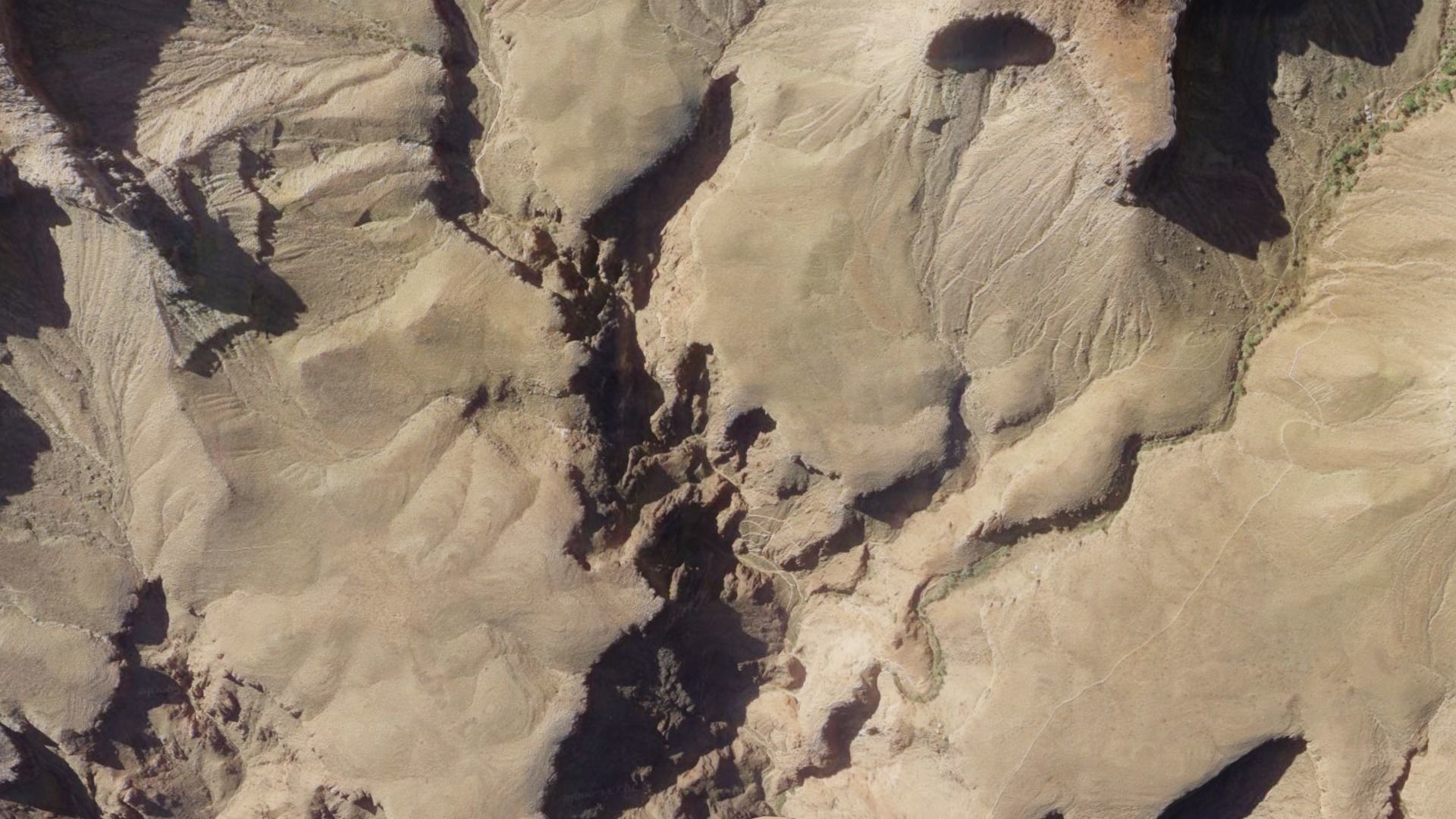 3D Desert Terrain Free low-poly 3D model_7