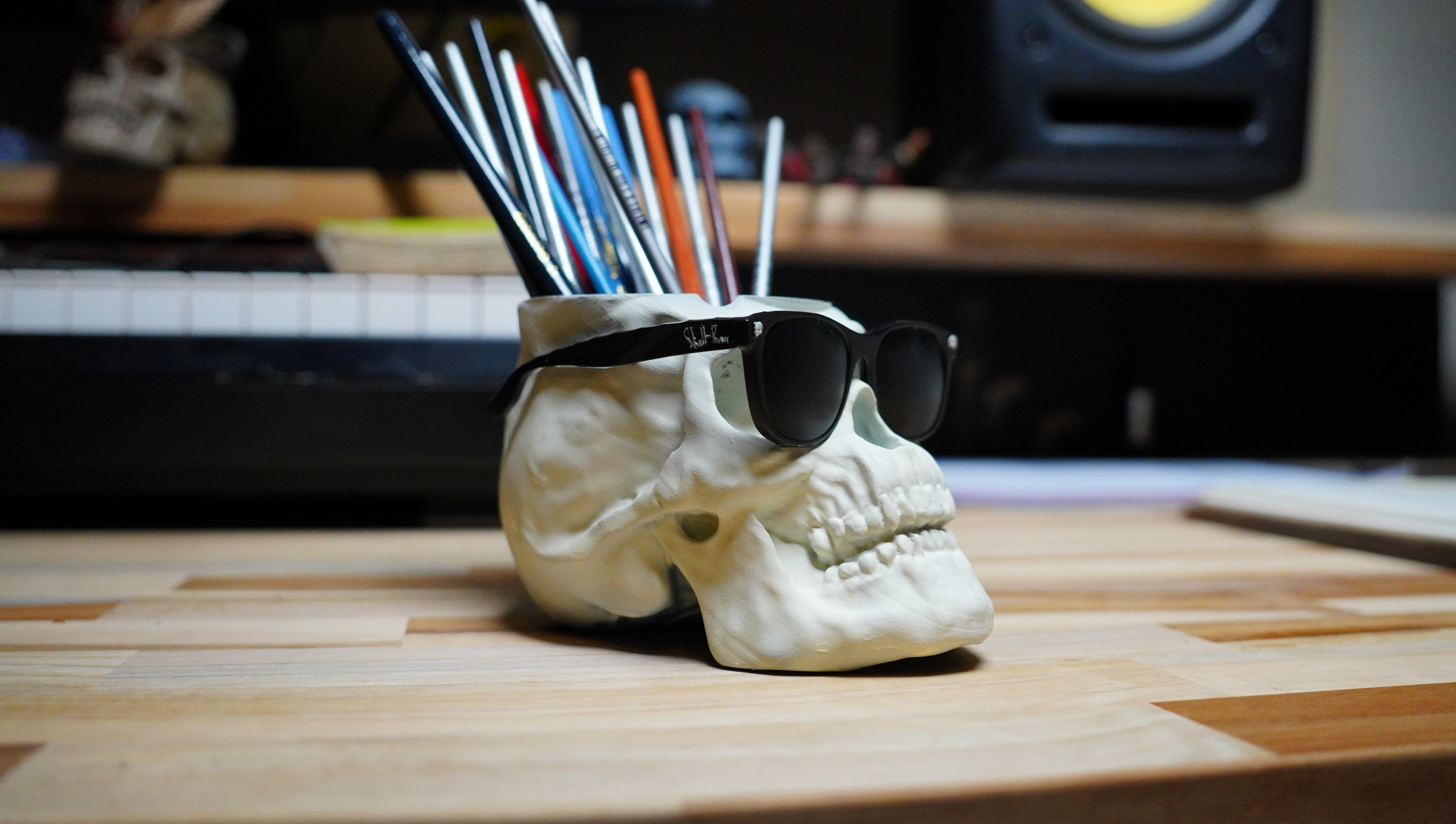 Skull with Sunglasses Paint brush cleaning Cup 3D print model_10