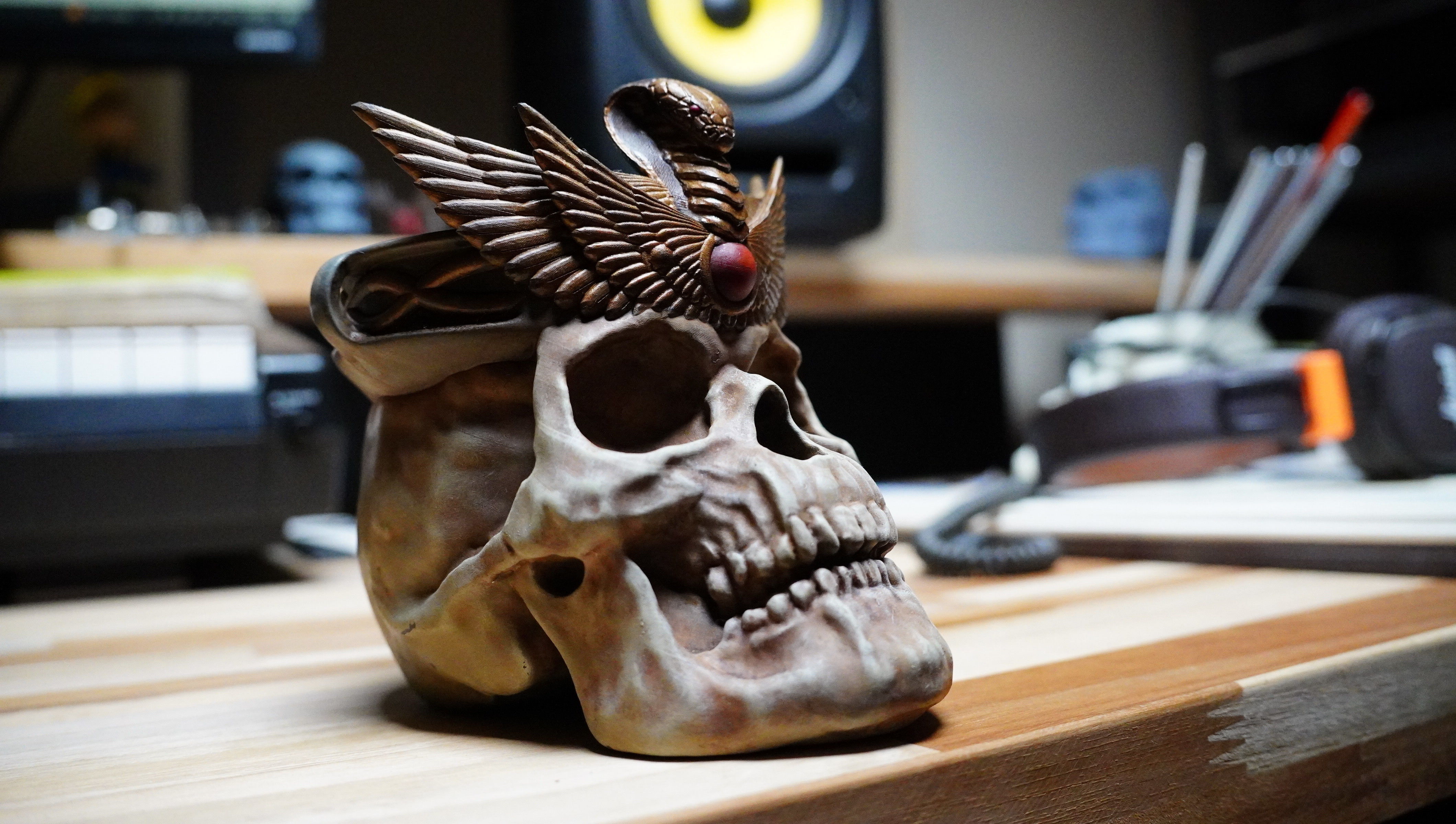 Snake Crown Skull - Paint brush cleaning cup 3D print model_4