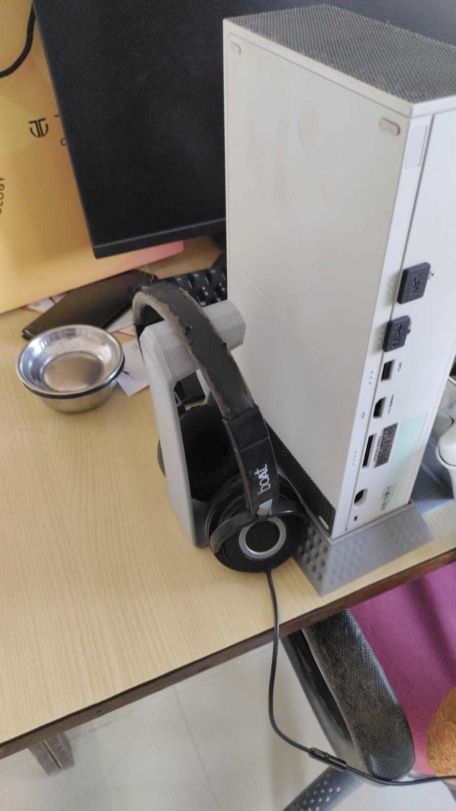 X Box S controller stand 3D print model_1