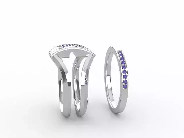 Engagment Triplet Ring With Eternity Ring In Center