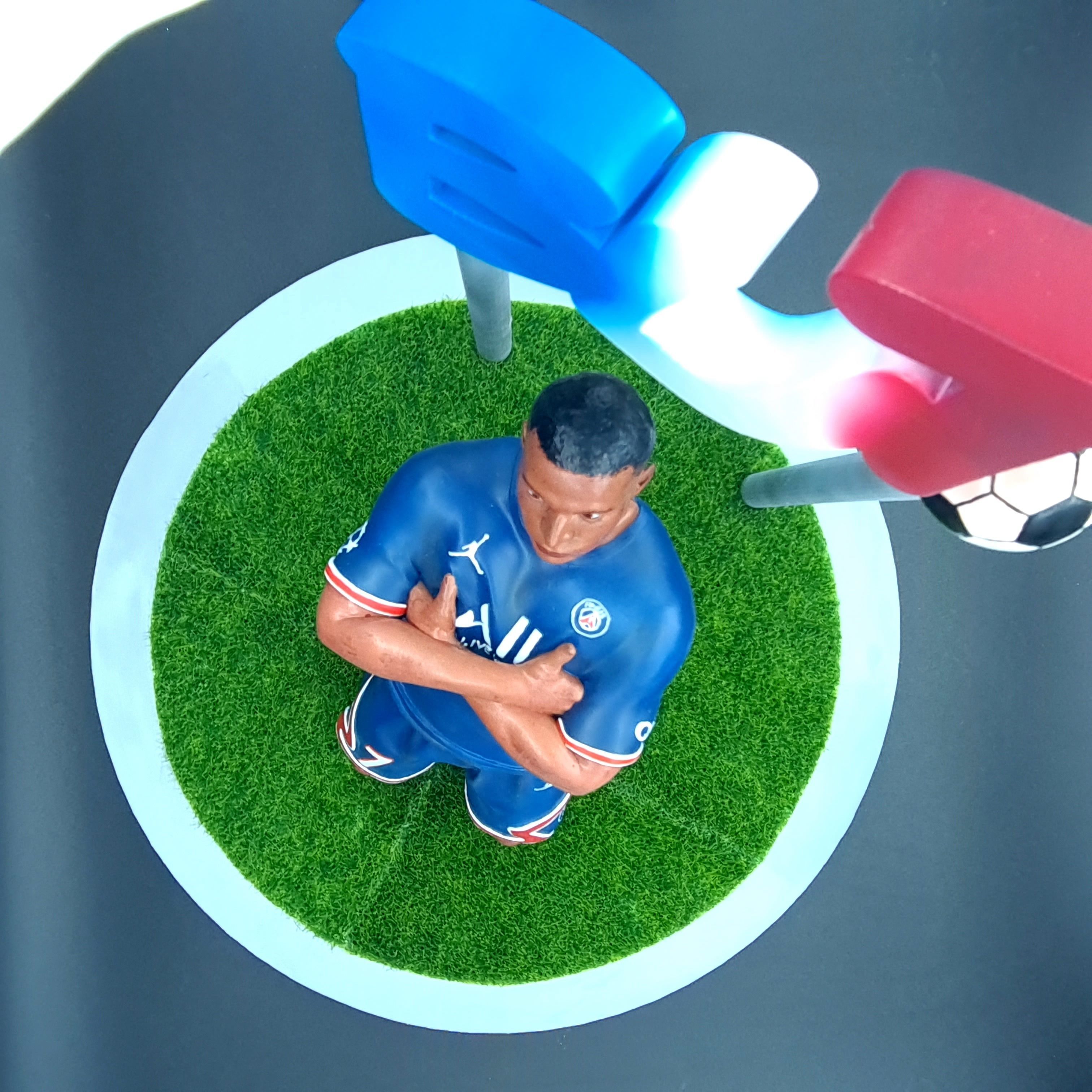 Footballeur Kylian Mbappe 3D print model_13