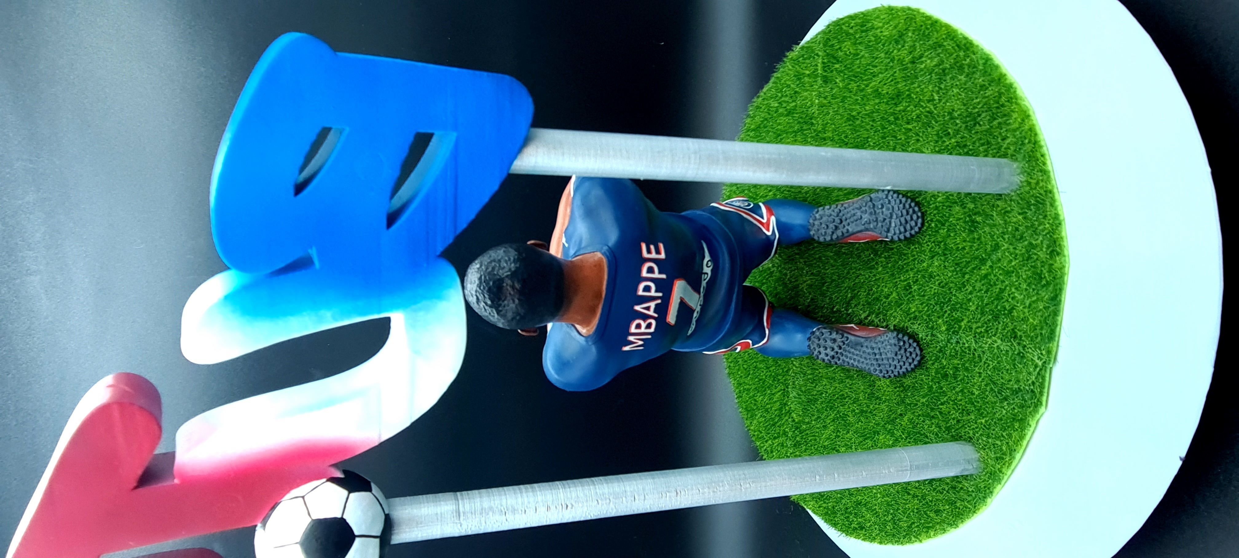 Footballeur Kylian Mbappe 3D print model_3