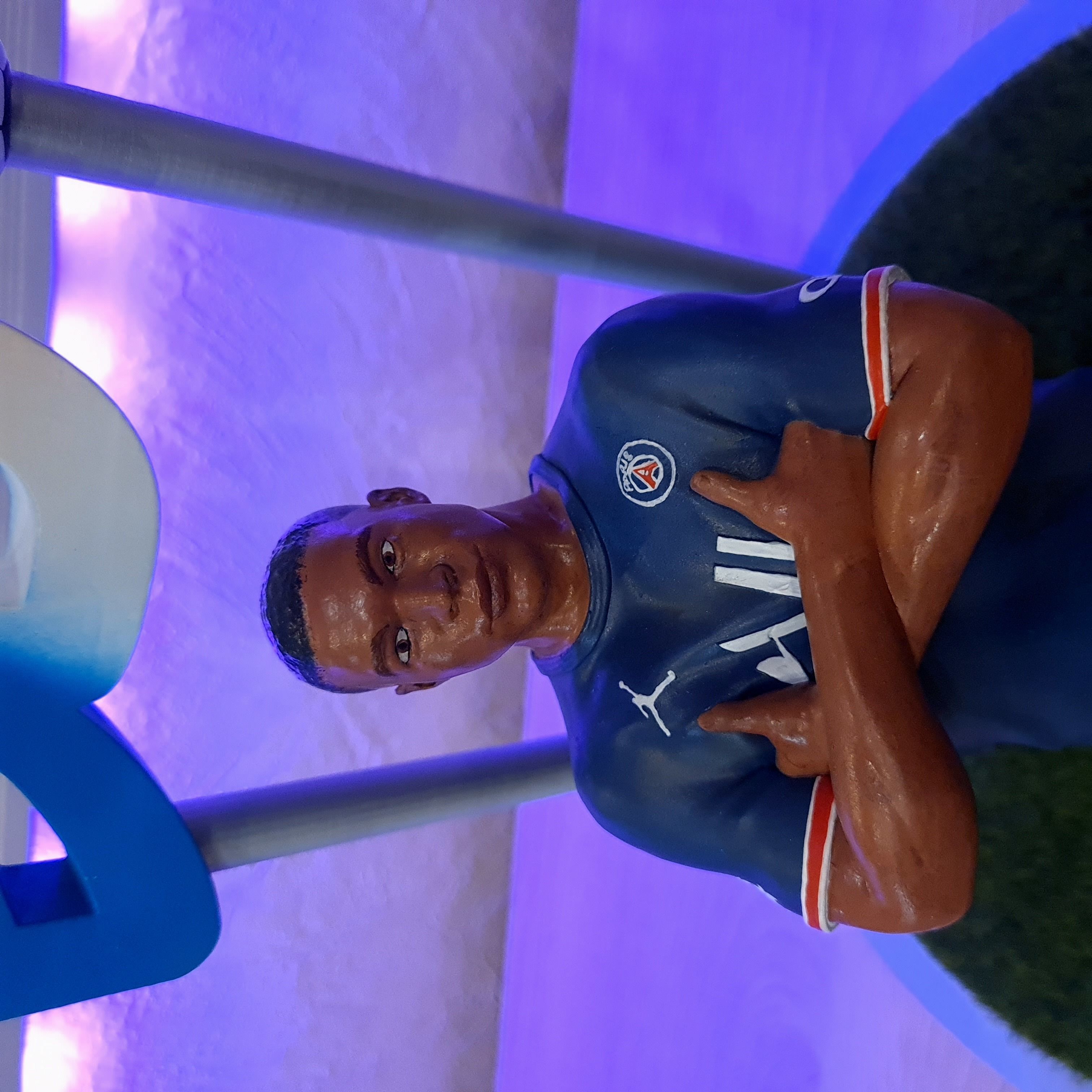 Footballeur Kylian Mbappe 3D print model_20