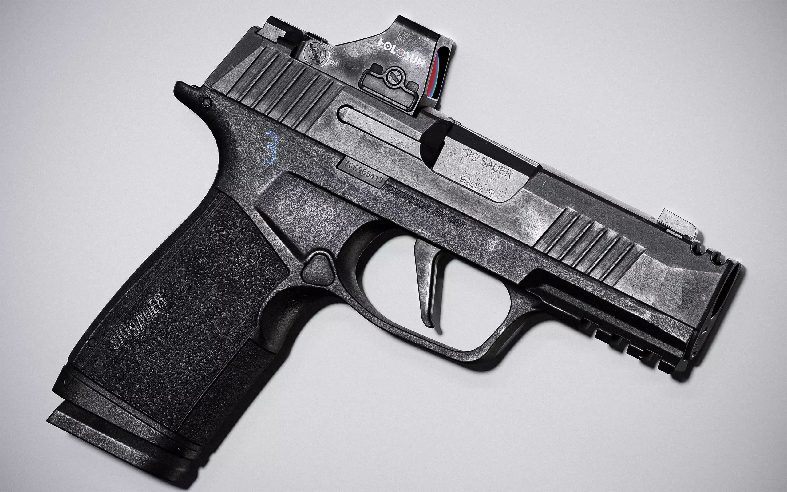 Sig Sauer P365 XMACRO Game-ready Low-poly 3D model_0