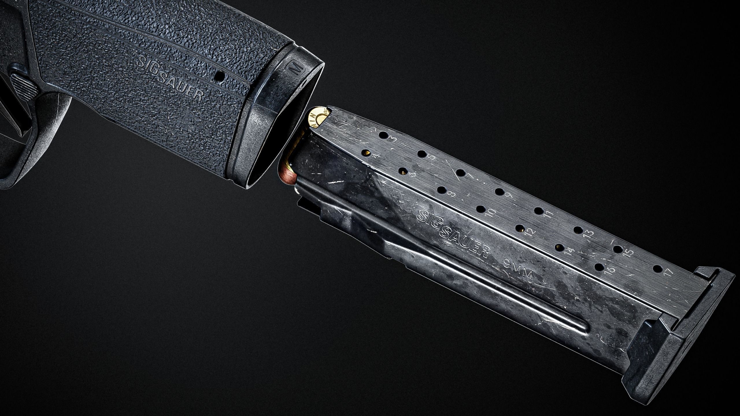 Sig Sauer P365 XMACRO Game-ready Low-poly 3D model_4