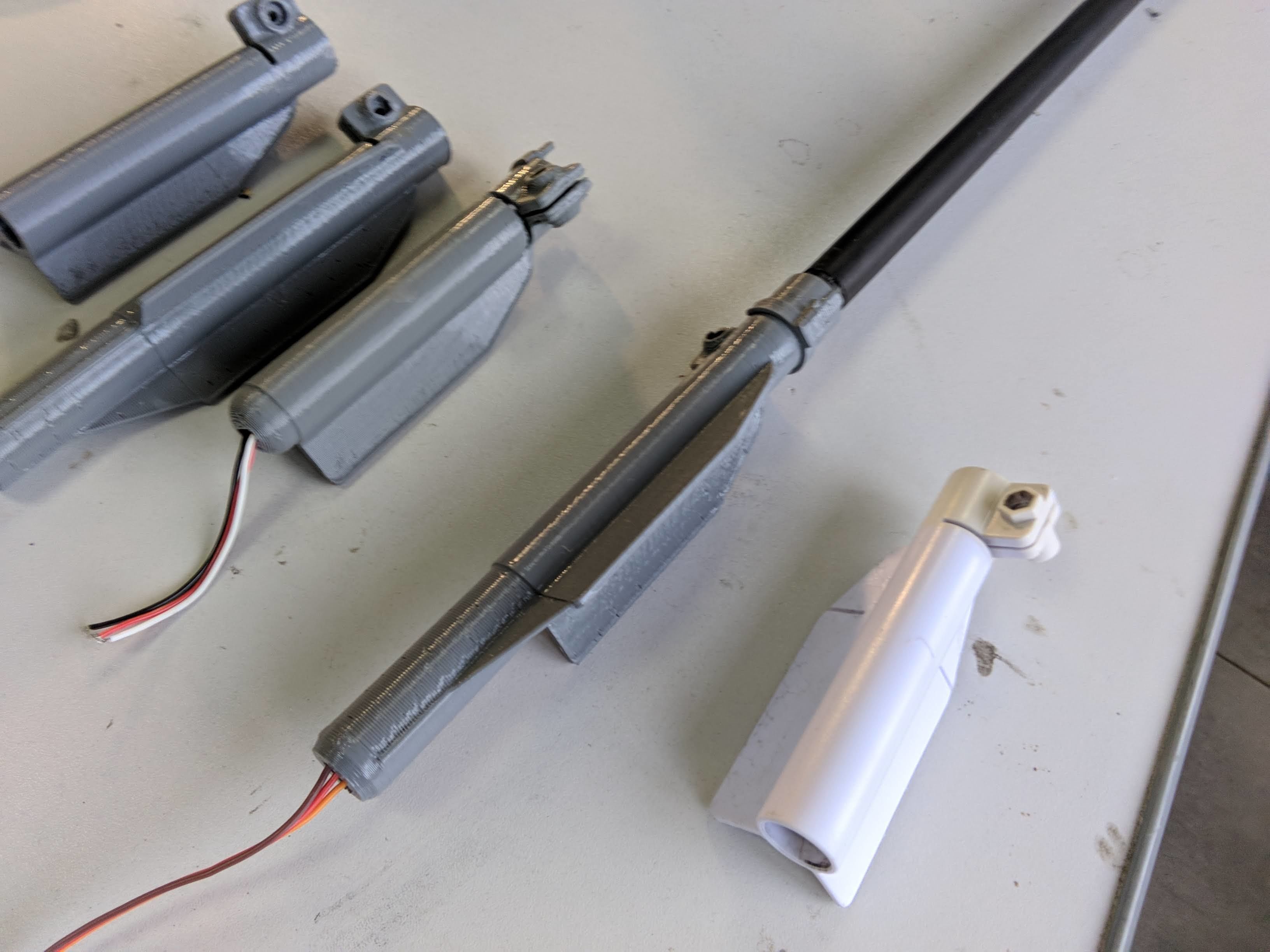 Servo wire and connector JR Futaba in the tube For Skyhunter 3D print model_2