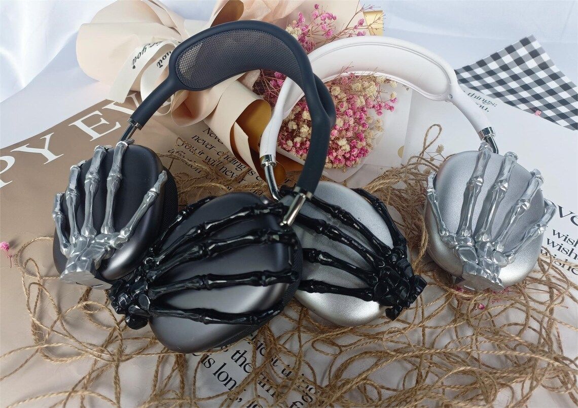 SKELETON HAND Attachments for AIRPODS MAX 3D print model_12