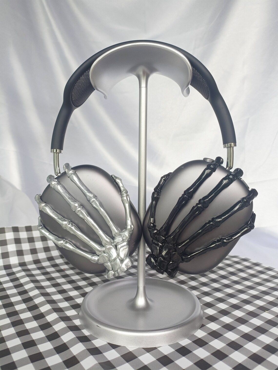 SKELETON HAND Attachments for AIRPODS MAX 3D print model_13