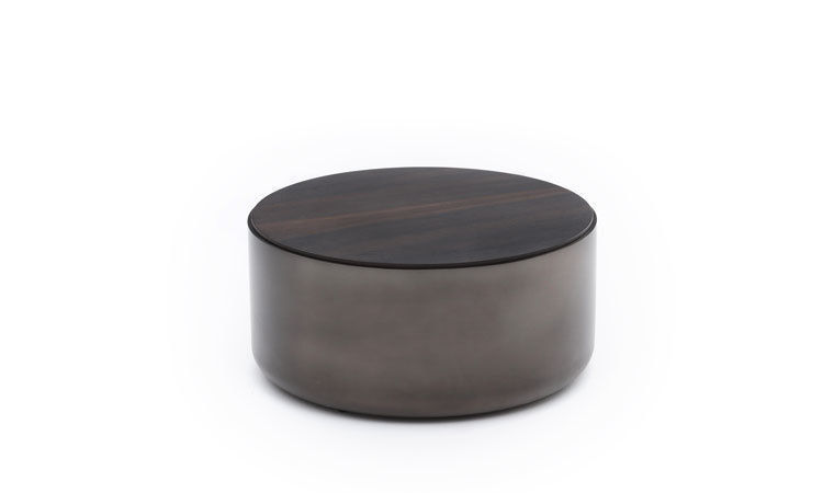 low tabble  Low-poly 3D model_1