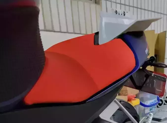 rsv4 xtrenta rear wing for RS660