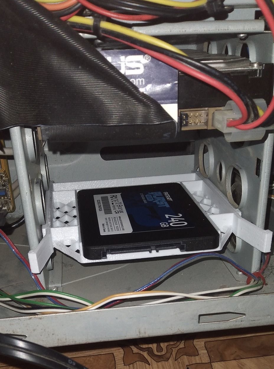 SSD to Destop Hard Drive Adapter 3D print model_10