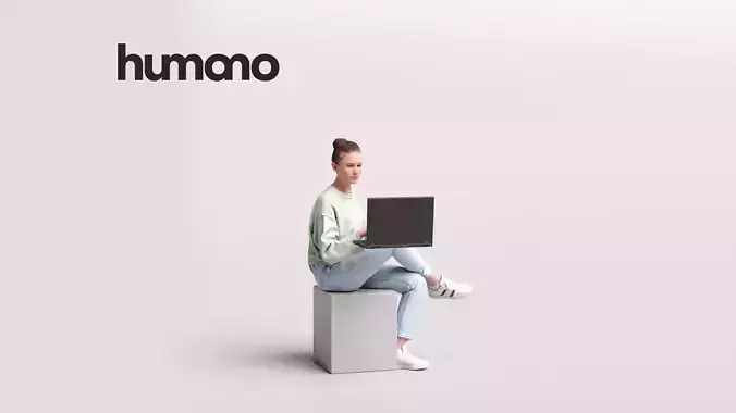 Humano Woman working on laptop - Cafe-046-3875-5