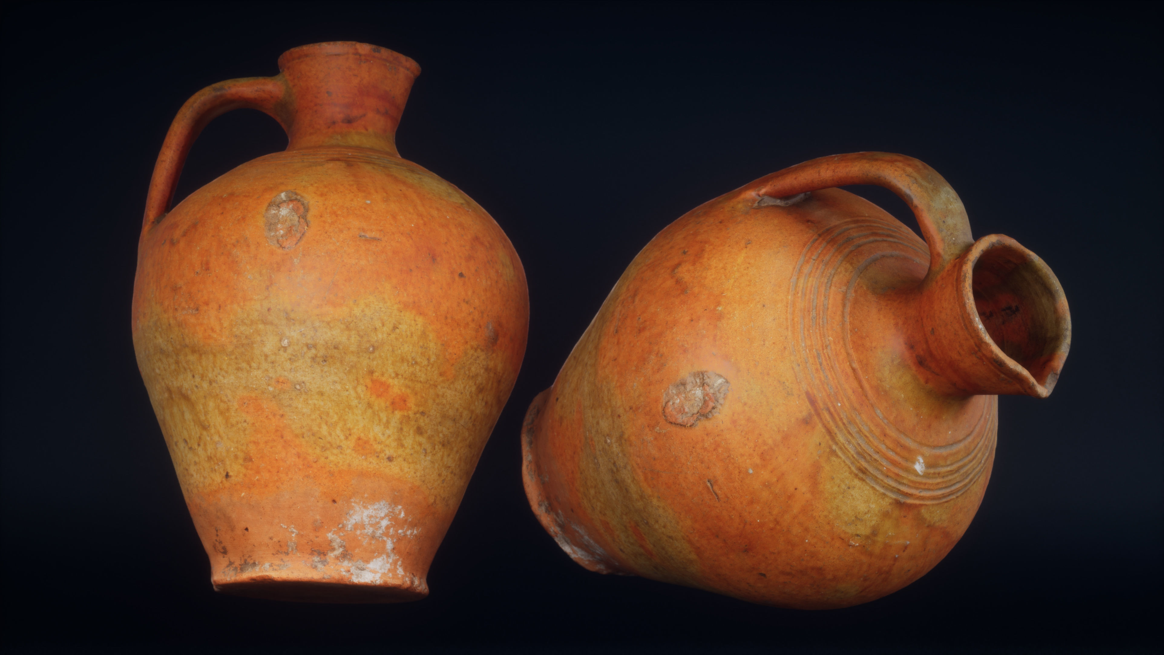 Old clay jug Low-poly 3D model_3