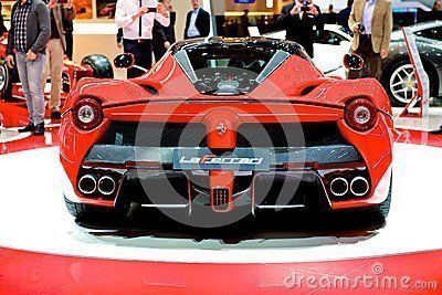 la ferrari Low-poly 3D model_1