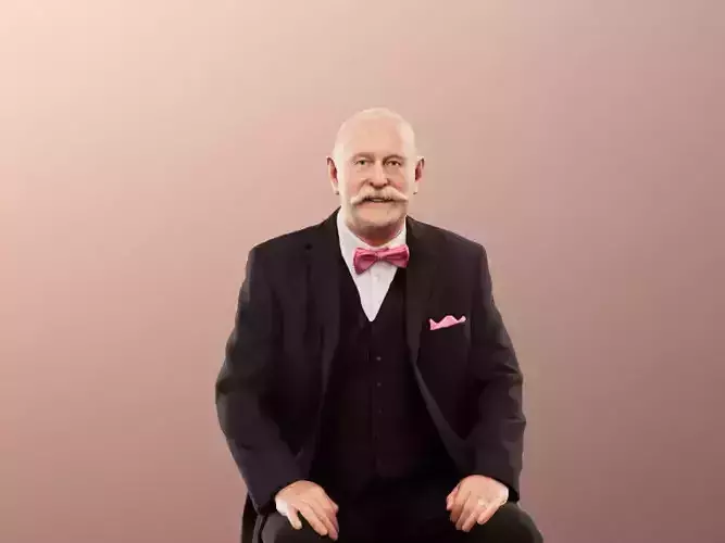 Eddie 12919 - Sitting Elegant Older Man Low-poly 3D model