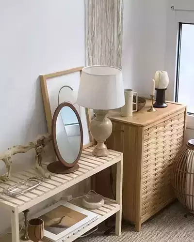 Hennings chestnut wood tabletop mirror