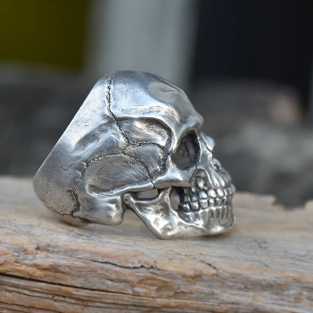 Big Skull Ring 3D print model_2
