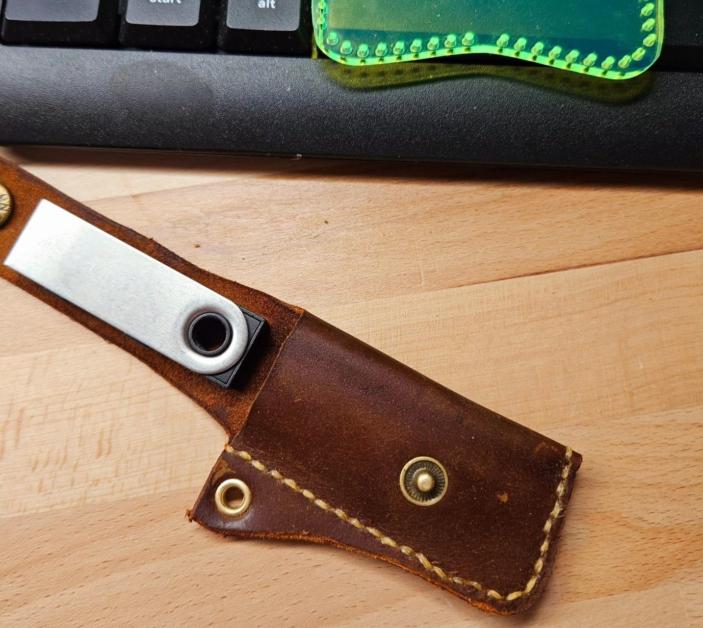 Luxury Leather Cryptocurrency Wallet Case for Ledger Nano S 3D model_1