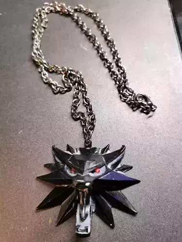 witcher medalion