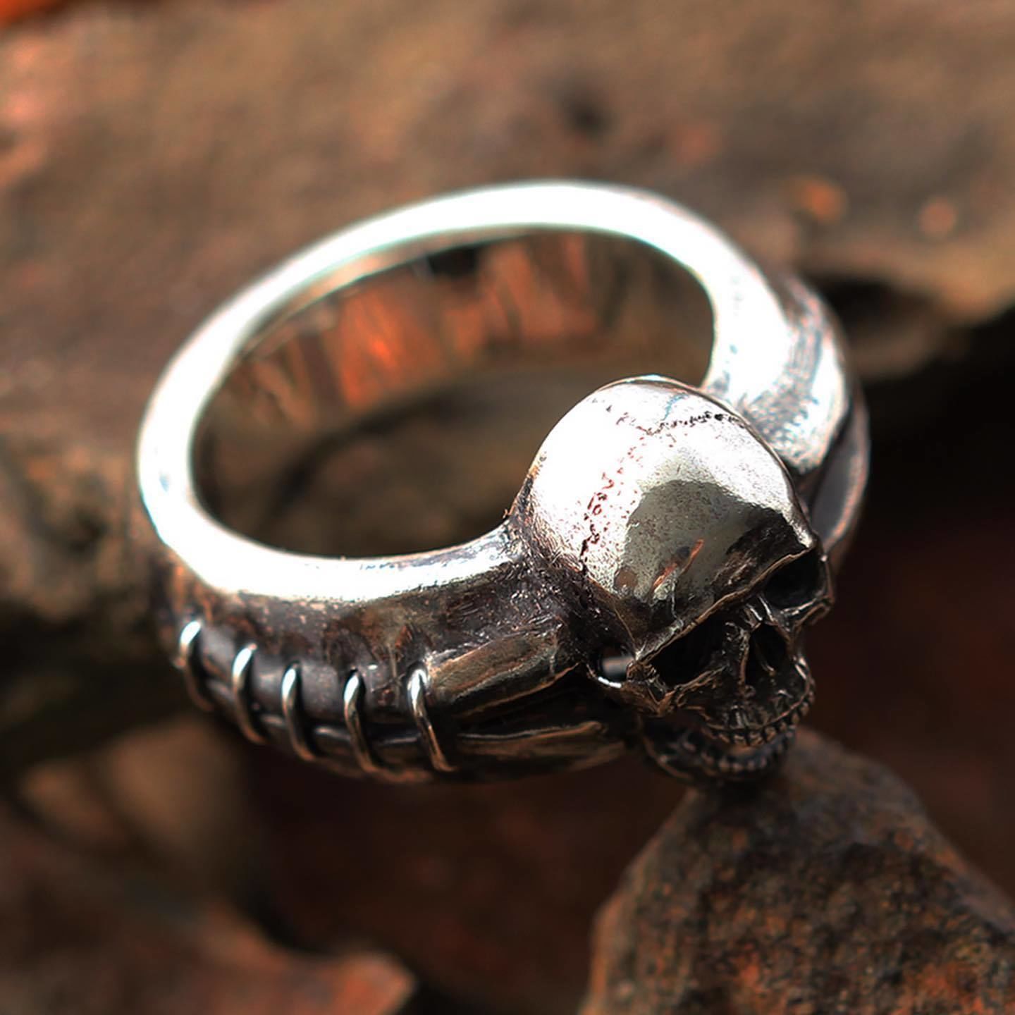 Skull With Stitching Ring 3D print model_2