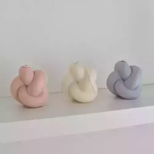 Tube Knot Candle No 2 3D model