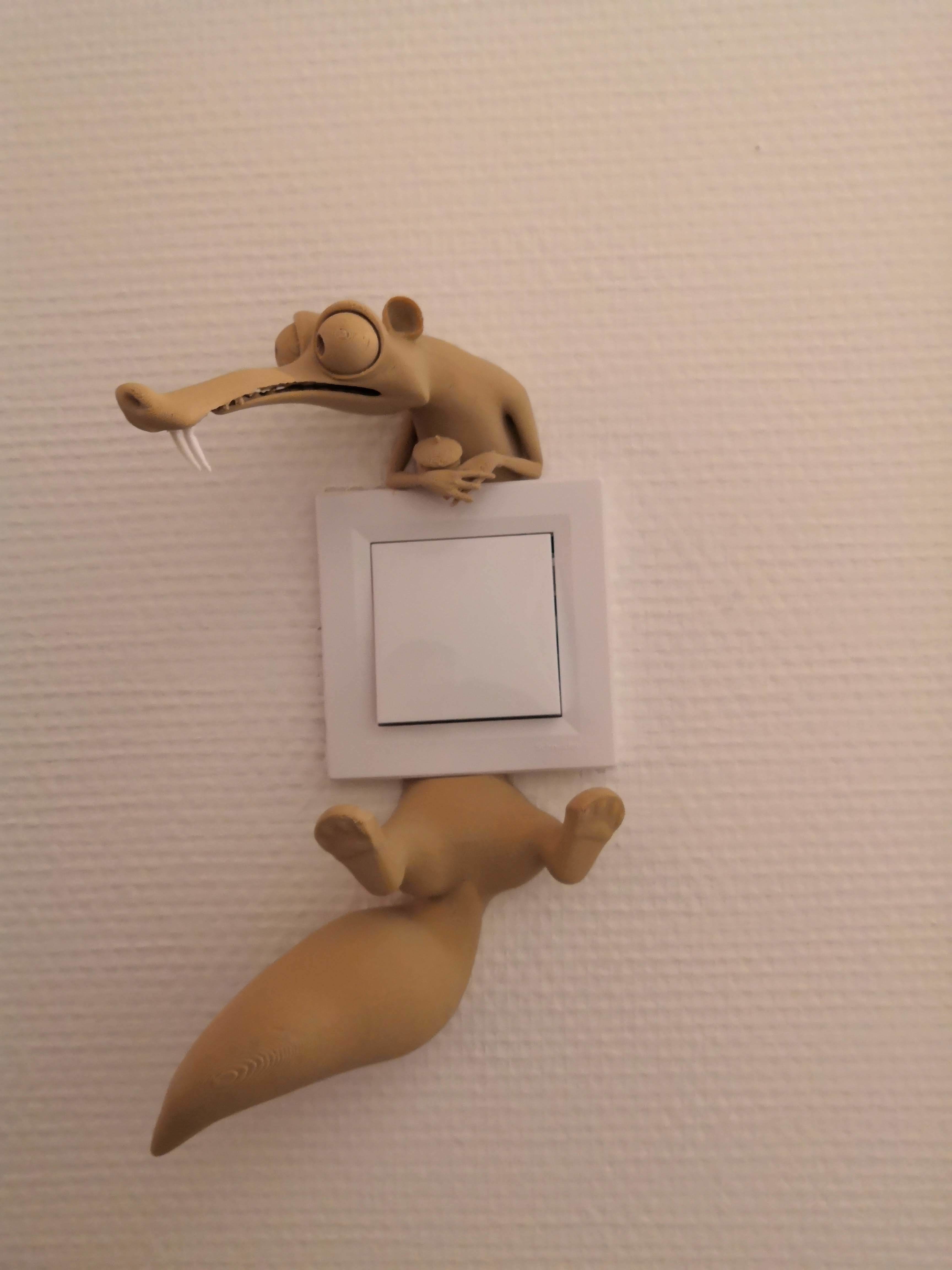 Scrat switch skin  3D print model_1