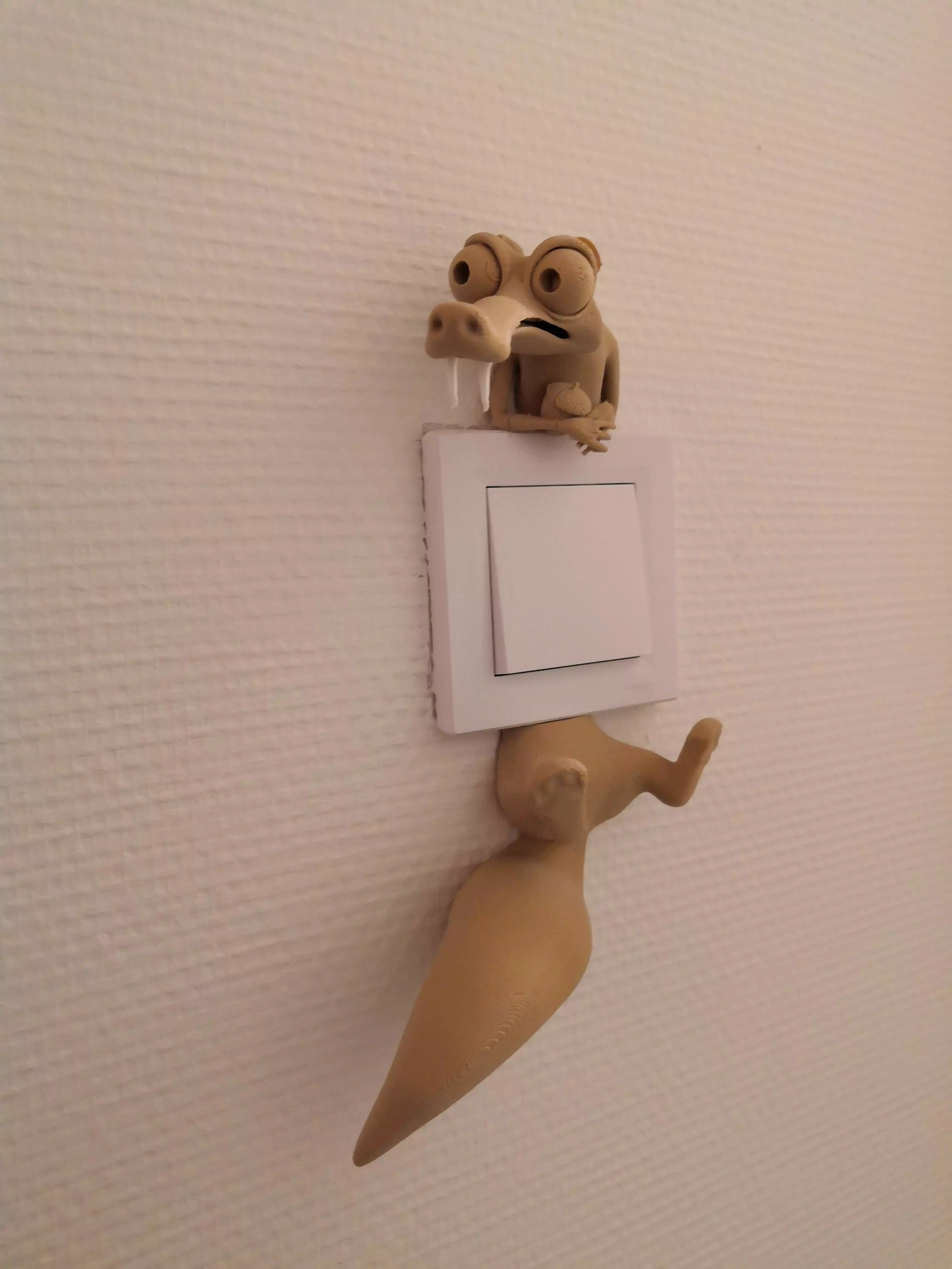 Scrat switch skin  3D print model_0